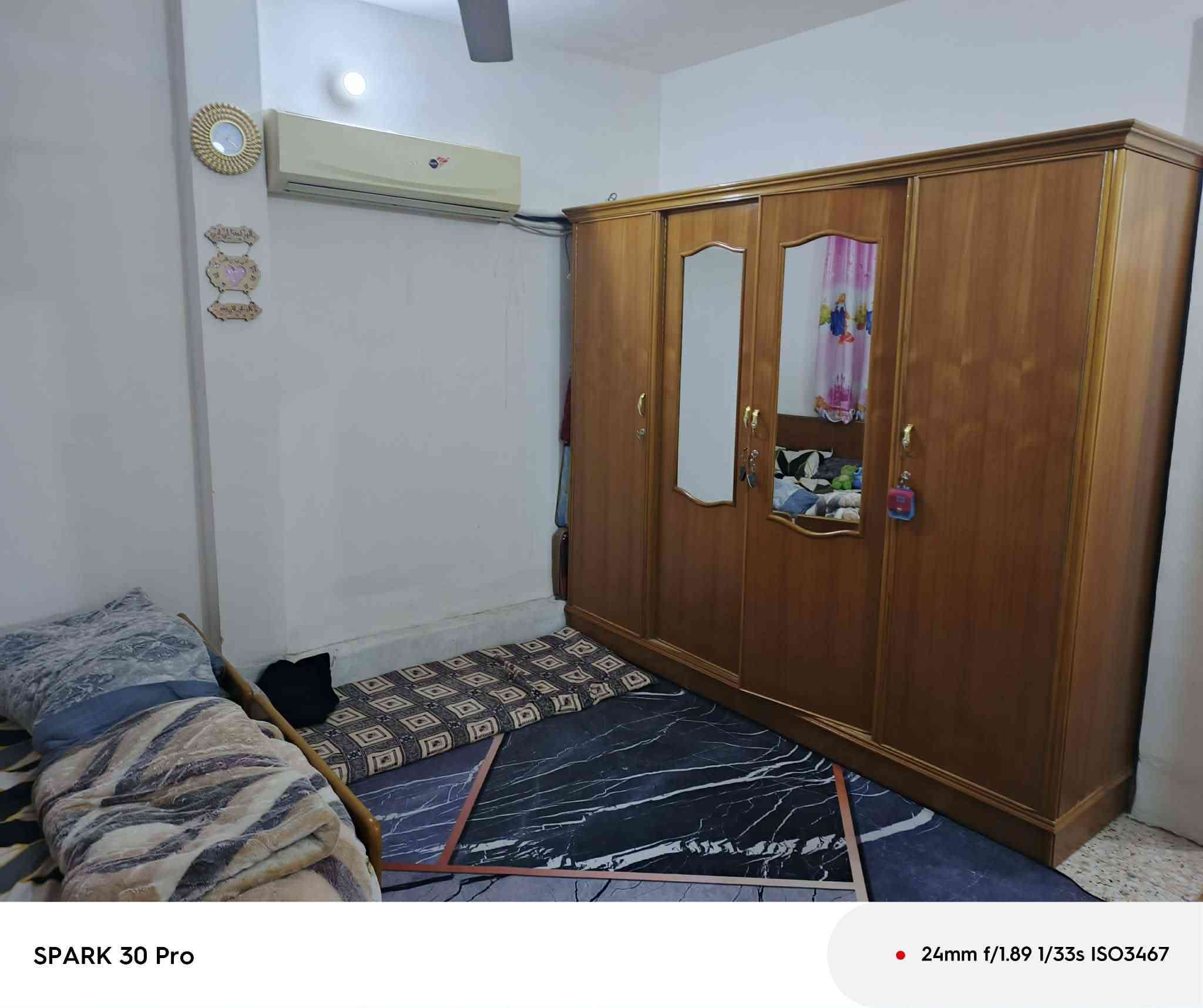 بيت زراعي100 م مقابيل باب دخول المطار البناء اساس صب السقف صب سيراميك مرمر طابقين غرفتين وحمام فوك استقبال وصاله ومطبخ وغرفه وحمامات داخليه وخارجيه ومكشوفه بيت مال جناي السعر ع خاص ***********نجف
