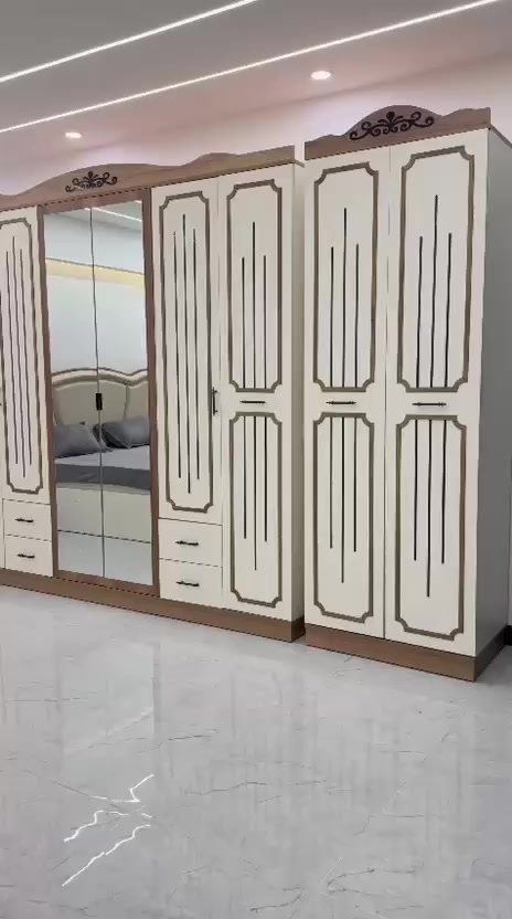 غرفة نوم كوناش كريمي وجوزي 

برغي جوي حديد 🔩🔧

ظهر بلوك 
قياس الدولاب 240*235

دولاب أضافي 80*235

ارتفاع السرير 130 والكومدي مع أناره مميزه
 
ميز تواليت 120*190

درور 

مرايه قيافه

ملاحظة معمل اصلي 100‎%‎ 100🇹🇷

بسعر 1325 عراقي


**إذا كنت صاحب هذا الإعلان وتريد حذفه لأي سبب، رجاءا أرسل رسالة إلى الدعم الفني**