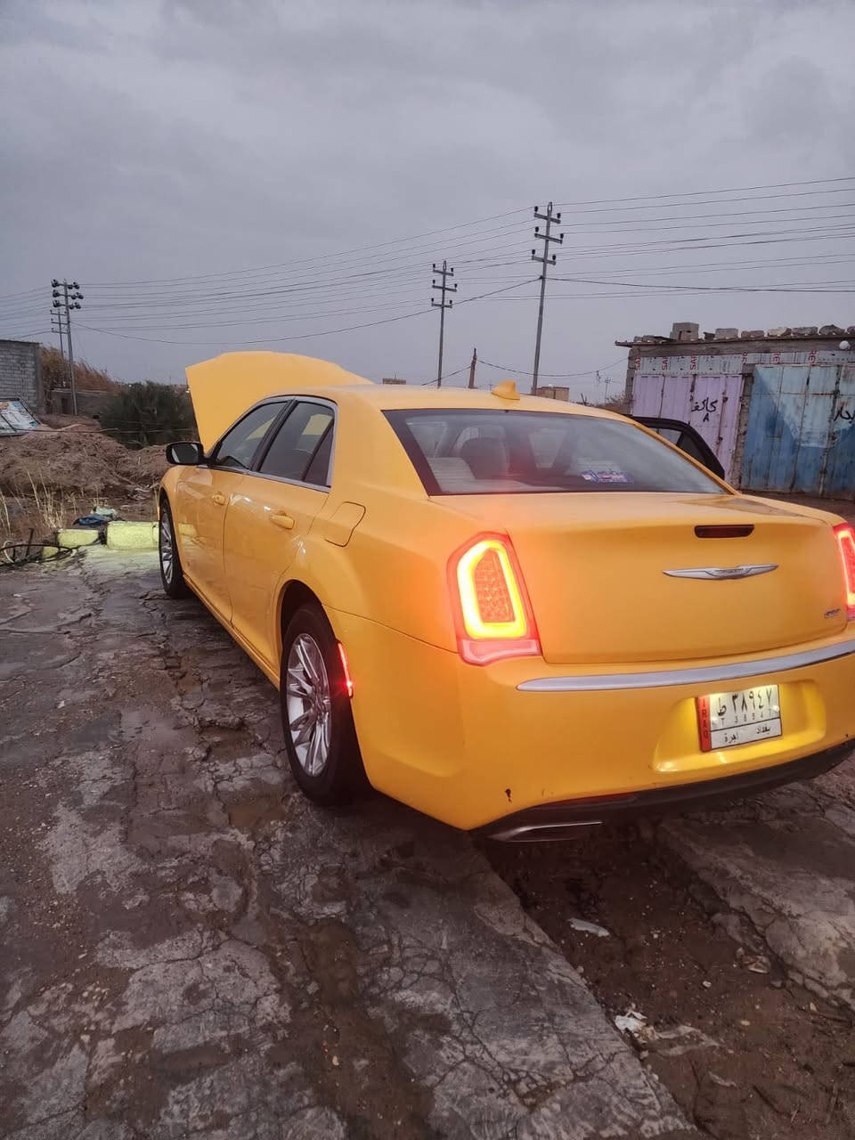 سلام عليكم
اوباما مكفوله كفاله عامه فقط حادث دعاميه سيارة جاهزه من الحداديه مكينه 
كشنات تبريد تدفه  داخله عسلي ويل مكسيكي صبغه جديد كلشي جاهز ونضيف سيارة جاهزه رقمها بغداد المداور ثاني يوم مكانها  ذي قار سعرها ١٩٠
***********
