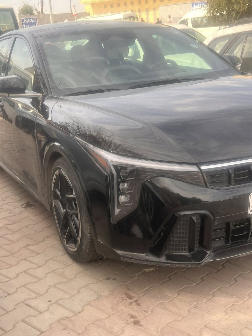 كي فور موديل ٢٠٢٥ ماشيه ٨ الف حادث جاملغ شبرمن بنيد بدون ارباك السياره فول السعر ١٨٨ ***********
