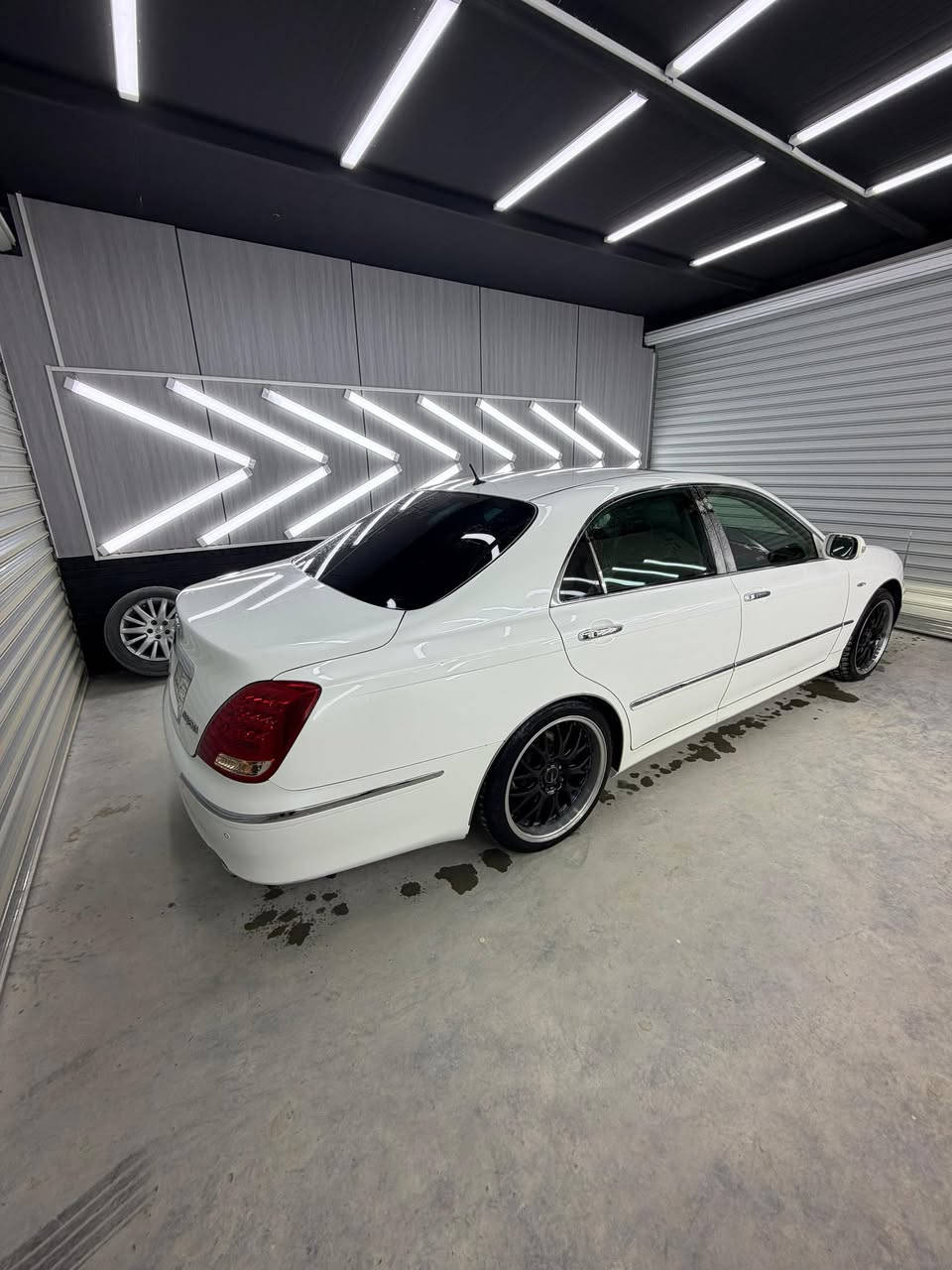 للبيع ماجستا 2007 اللون الصدفي بصمه رصاصي
فول 1/1 
5دكم جلد فتحه
تبريد 3قطع+ثلاجه
6بصمات +جنطه شفط
تحوير فوك وجوه نجف 
بريك شاهينه شغل فاضل عيدان 
سياره بالكارتون 
كصه قماره ولباقي كفاله 
رقم قادسيه مبايعات بأسمي
السعر 115 
مكان النجف
***********
