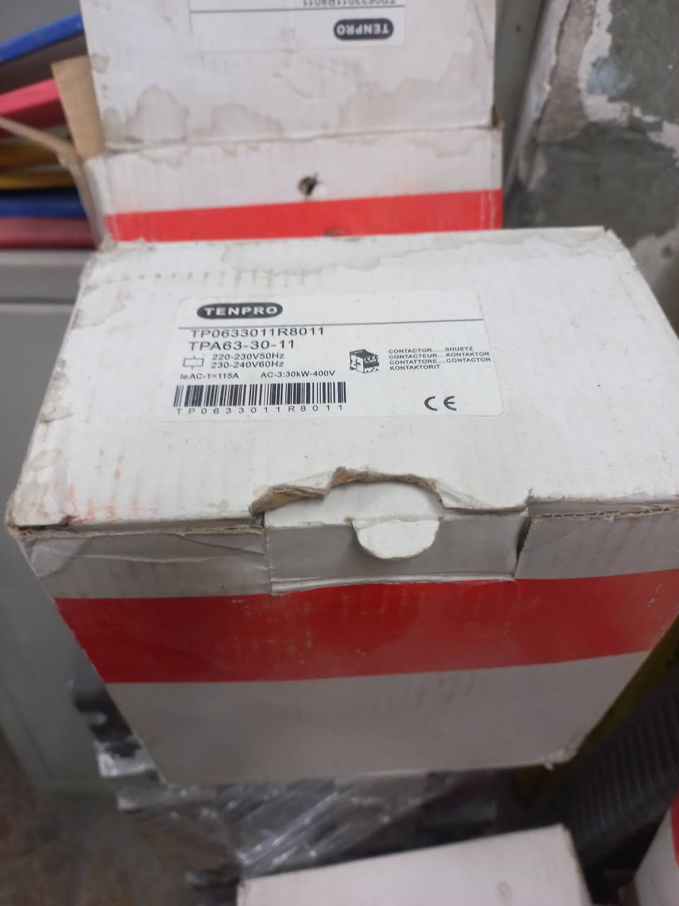 كونتكتر 125 امبير تجاري العدد 25 قطعه السعر 30 الف القطعه بغداد الكاظميه ***********
