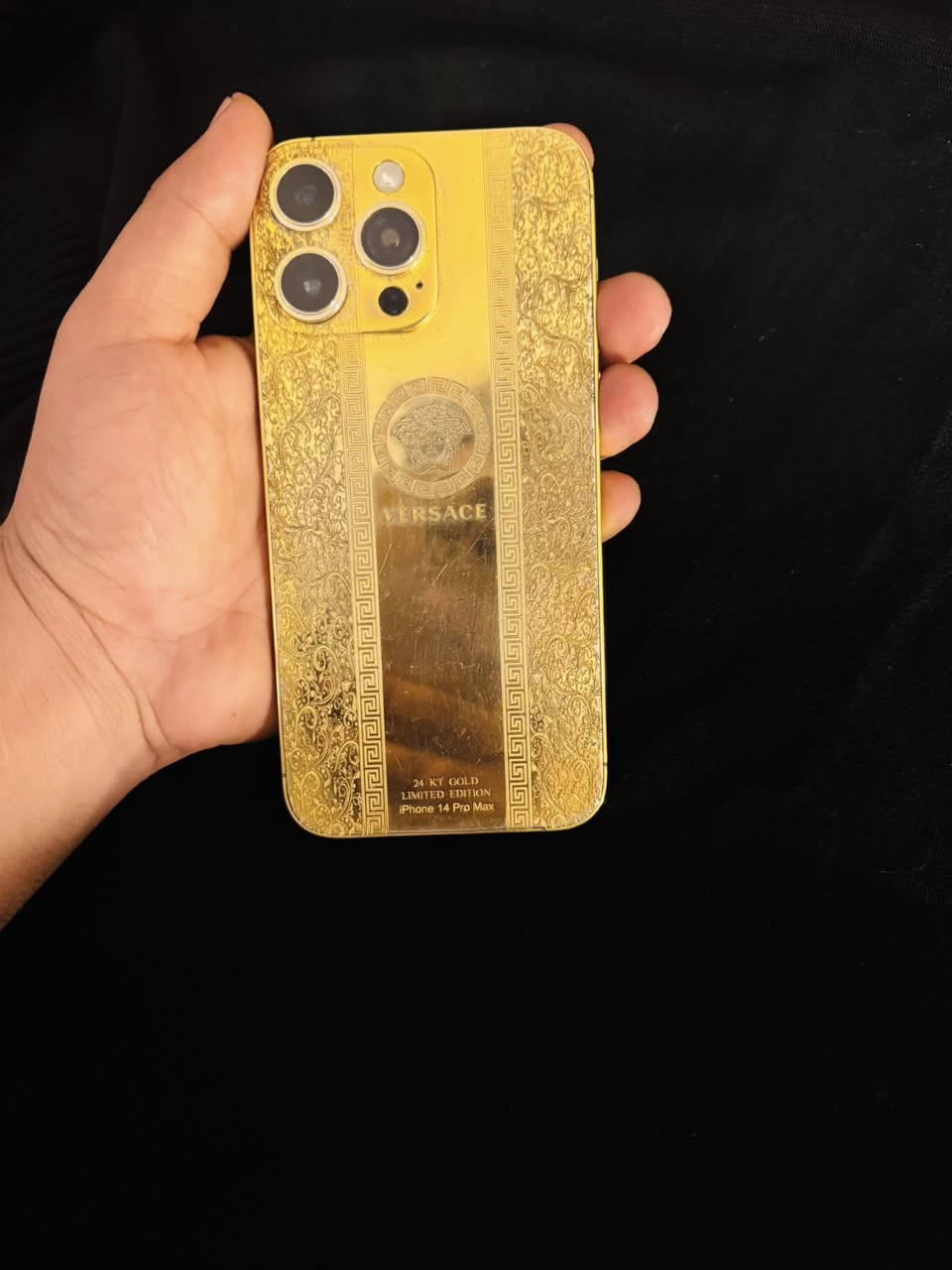 iPhone 14promax📱 مستعمل
ذاكرة 256 عربي شرق اوسط ZAA
دبل سيمكارت مطلي ذهب  شوي جارد💛💛24قيراط 
نسبة البطارية🔋:85%
مستبدل شاشة  اصليه جنج كلاس 
فيس ايدي (البصمة متوقفه)
السعر 800الف
مكاني بغداد _شارع فلسطين
غير متواجد علفيس بوك 
رقم الهاتف:***********
