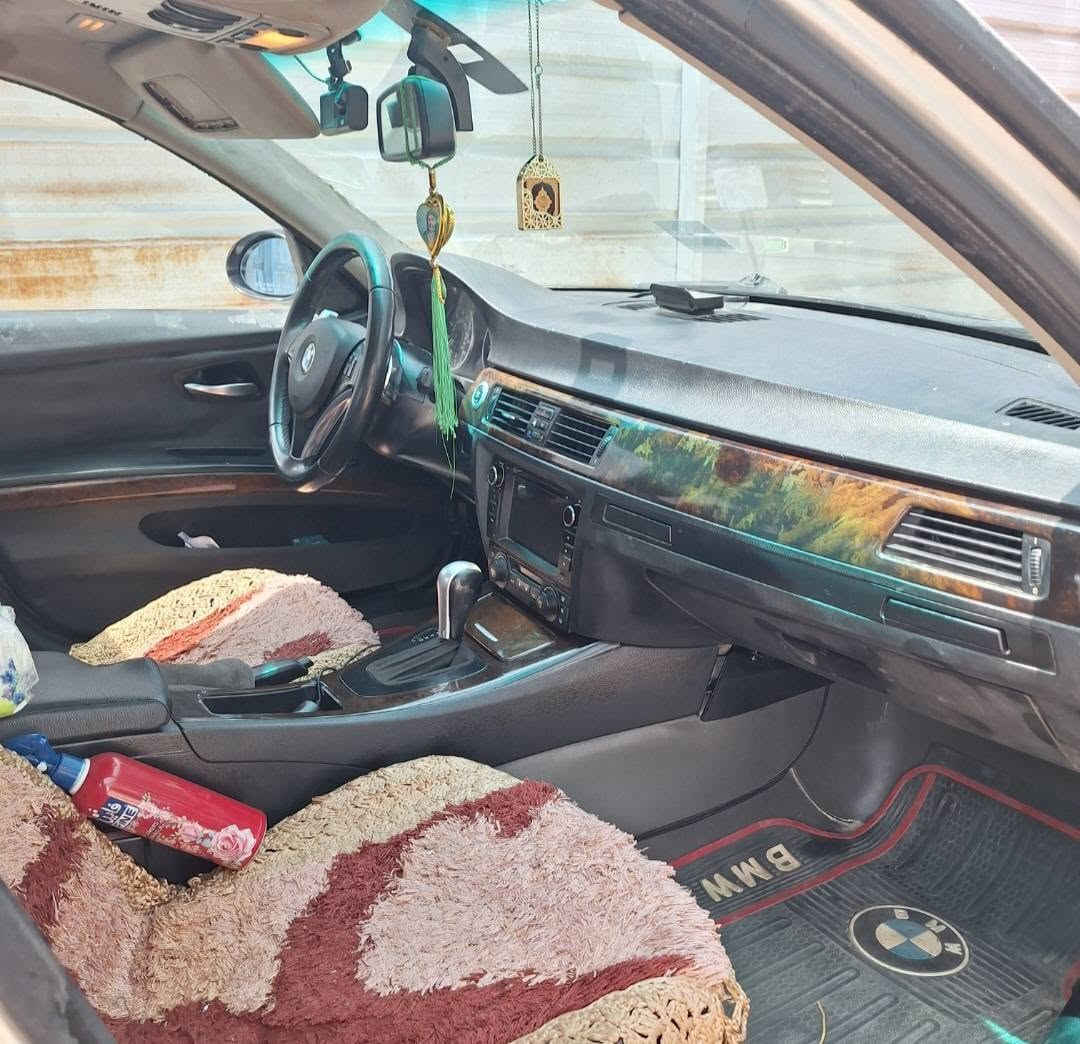 bmwe90 2007 بسمي سنويتهه منتهيه نهايه سنه ال٢٥
سياره مجفيه صور حادثهه منشوره سياره معمره ومصبوغه عام 
محرك n52 p30 نوزل قصير سياره 328i
كير 7نمر ويه البك zf حداده كلهه مبدلهه جديده تخم تاير جديد تبريد ثلج ٧ سرعات مواصفاتهه معروفه تحكم ستيرن شاشه فتحه حساسات خلفيه اضائه بلبواب وبليدات كهربائياتهه علبلاد سياره جاهزه السعر بدون مداهر  75 ورقه . تاخذ سياره جاهزه مكان السياره بصره 
رقم تلفوني ***********
