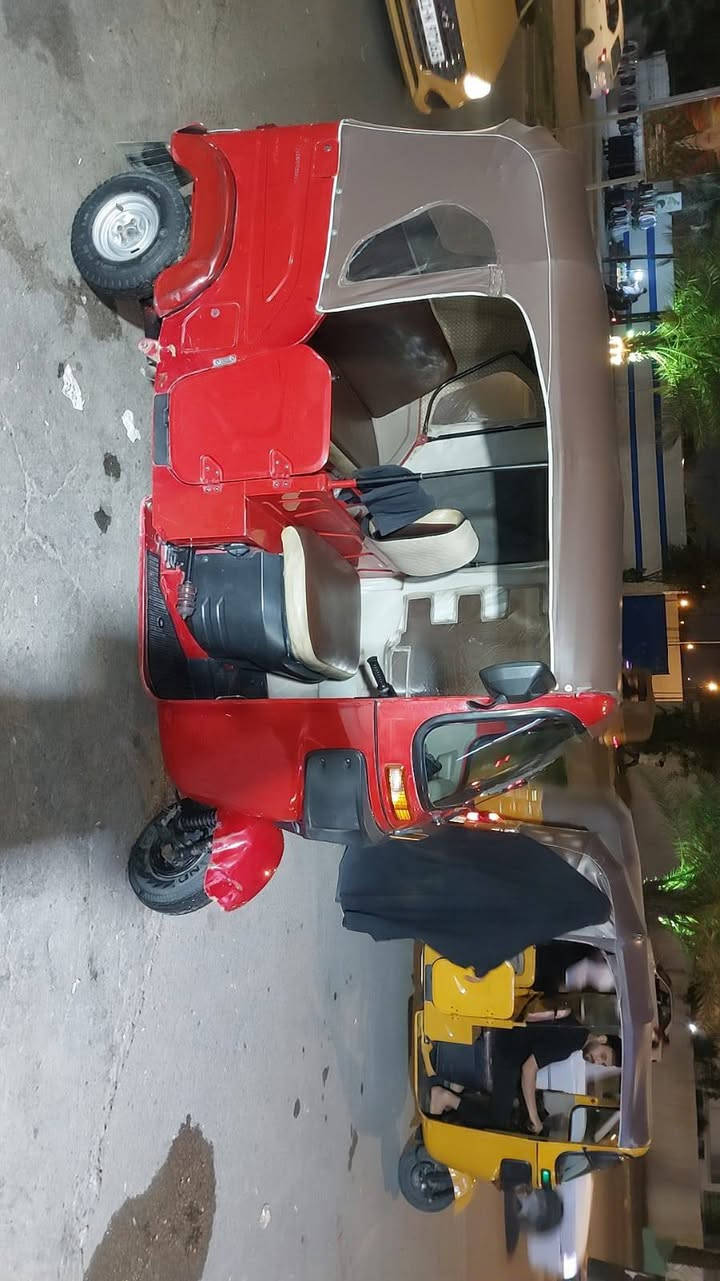 تكتك خير من الله موديل 22 شهر 8
بيه طخات بسيطه ترجع عله البارد مكاني الشعله السلاميات 
سعر 9وربع  ***********  تصال واتساب موجود
