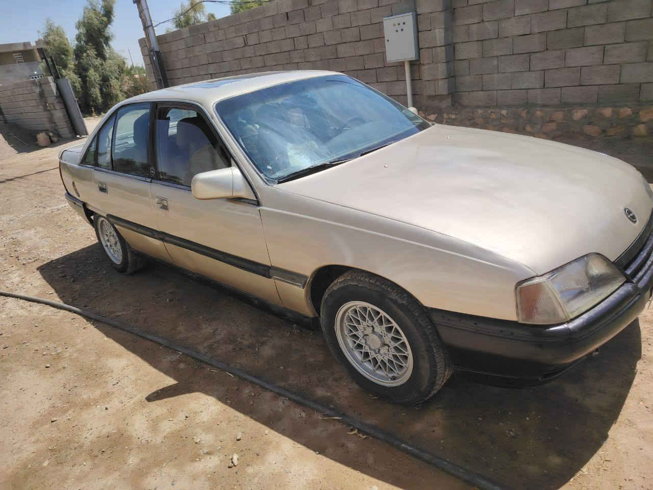 اوبل اوميكا معمره جديد موديل 89 سعر 24وبيه مجال اتصال على صاحبها ناطق رقم هاتف***********
