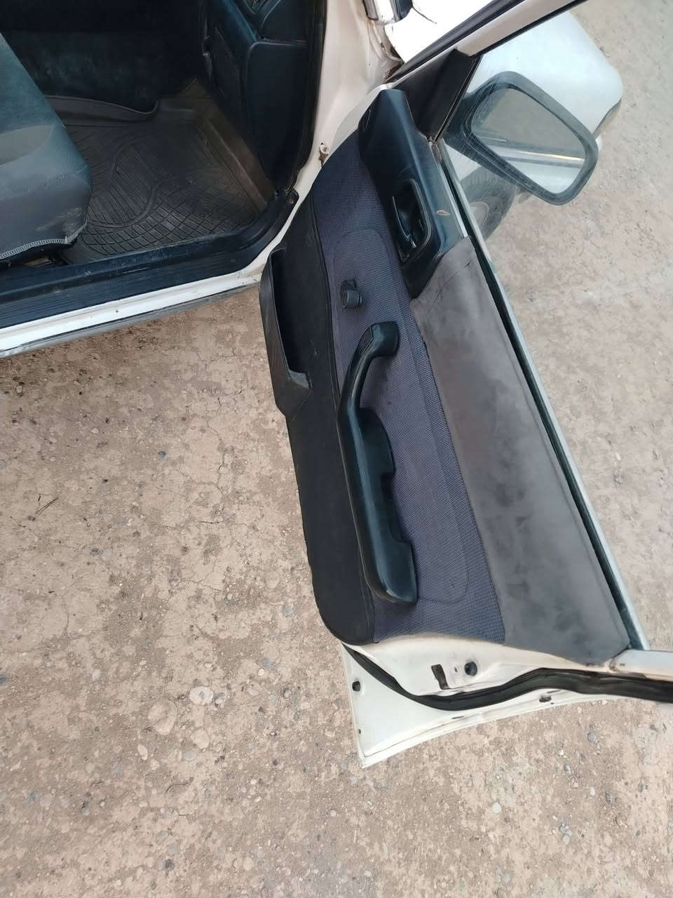 السلام عليكم كروسيدا للمراوس واذا بسيناتور محرك بطه يكون افضل السياره موديل 89 رقم بغداد دولي سنويه لل 29 شرط التحويل كير ومحرك ونجي بالشرط تبريد ثلج الاتصال على الرقم ***********
