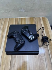 بلي فور سلم مستعمل  ما مفتوح نهائياً  بي ليدات عدد 2  ملاحظة بي عطل بس...