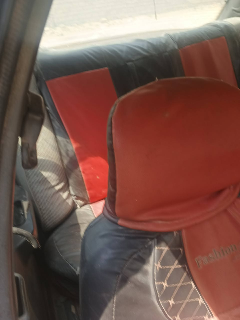 لنترا للبيع مكفوله محرك بيصرف الواحد بالكير يفلت كهربائيات كلها شغاله مسجل سماعات فول للبيع السعر ٧٥٠العنوان بيجي ***********. ***********
