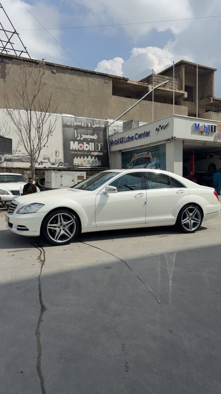 🛑🛑🛑للبيع او مراوس حسب القناعة🛑🛑🛑
🔥 Mercedes-Benz S350 | موديل 2011 🔥
فخامة ألمانية حقيقية… راحة، هيبة، ومواصفات تخليك تعيش تجربة S-Class بكل تفاصيلها 👌

🚘 وارد ألمانيا 🇩🇪
📊 العداد: 180,000 كم
🎨 داخلية أسود ملكي فاخر
🛡️ مكفولة بالكامل
(صبغ – بارد – حدادية – تايرات – دبلات جديدة)
⚙️ المكينة + الكير: خير من الله
📄 تحويل مباشر باسمي

✨ أبرز المواصفات:
• فتحة سقف 🌤️
• رؤية ليلية 🌙
• أبواب شفط 🚪
• كشنات تبريد أمامي + تدفئة أمامي وخلفي ❄️🔥
• رادار أمامي + جانبي + نظام خطوط السير 🚨
• ستيرن كهربائي متحرك
• نظام تبريد خلفي متكامل (5 فتحات) ❄️
• بريك بصمة
• مواصفات فخمة أكثر تشوفها على الواقع 😍
💲 يوصلك خاص عند التعليق

📍 الموقع: ديالى – بعقوبة
📞 اتصال / واتساب: ***********

✨ نعمان أوتو | Numan Auto
ثقة التعامل • جودة السيارات 🚘

#MercedesS350 #SClass
#مرسيدس #سيارة_الشيوخ
#سيارات_للبيع #سيارات_فاخرة
#NumanAuto #نعمان_اوتو
#ديالى #بعقوبة #العراق

