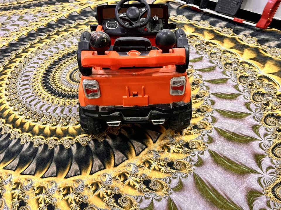 سياره شحن للبيع شغاله كامله سعره 100مكاني بصره ابي الخصيب *********** راسلني عل فيس هم موجود
