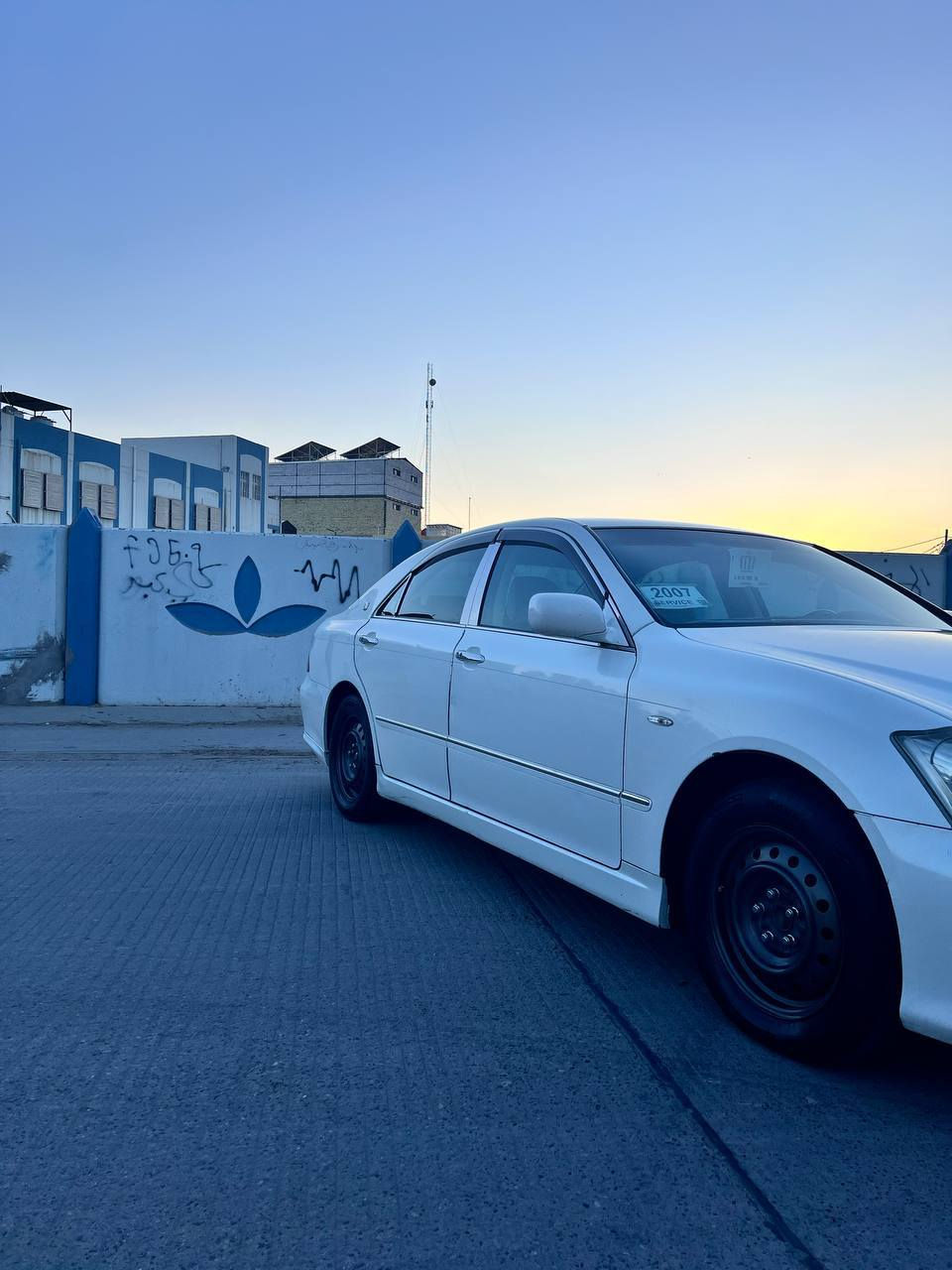 سلام عليكم ورحمة الله 
.
TOYOTA CROWN Royal Saloon 2007 👑 
شاصي 180 اقتصادي 
رقم انبار انكليزي قرار 48 شرط المداور وين ما يعجبك سياره ب اسمي سنويه ما ساقطه
كريستال أصل 
5 بصمات + بصمه تشغيل 
تحكمات ستيرن 
مثبت سرعة 
ويل عادي + تخم تاير وموجود عندي تخم ويل دنكه 
كير 6 نمر 
تبريد ثلج ❄️
بصمه رصاصي 
مري شفط 
تبريد سبلت 
دعاميه أثلت رياضي + تخم لحيه 
السياره كصه قماره فقط + بارد بسيط بباب السايق + طخه بسيطه بدور الجاملغ الخلفي واضحه ب الصور 
السعر 133 قفل قفل 
عنواني النجف الاشرف قريه الغدير 
سياره جاهزه ونضيفه ب العافيه ع الياخذها 

للتواصل ه‍ ‍***********
