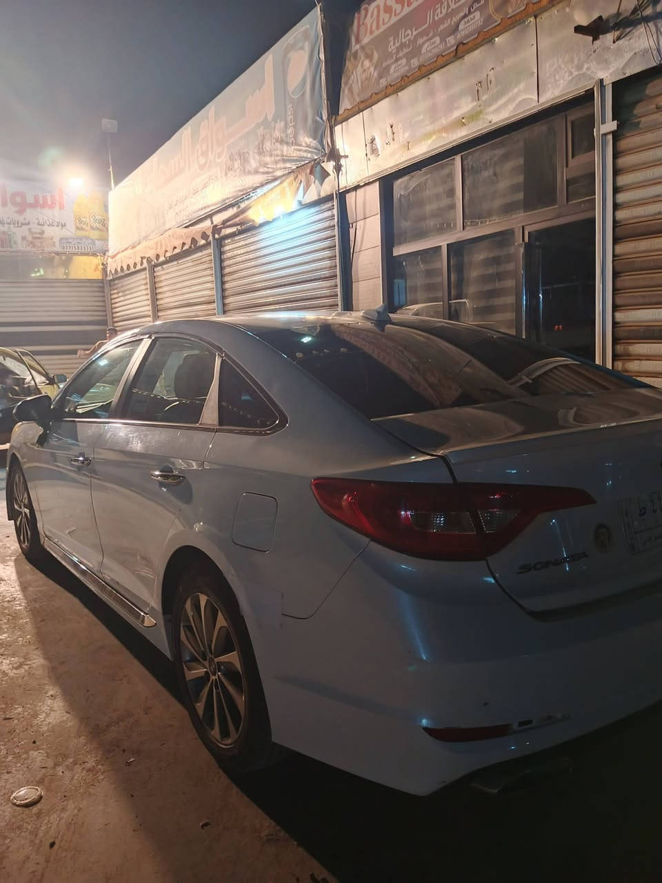 السلام عليكم
للبيع سوناتا موديل 2016 رقم بغداد بأسمي 
وارد امريكي ضرر قطعتين بدون دواخل بنيد وباب سيارة فول مواصفات فتحه بصمه كشن كهربائي اشاير بالمري حساسات كشنات جلد تخم تاير جديد سيارة جاهزه 
السعر 105$ وبيها مجال بسيط 
المكان بابل مشروع المسيب 
***********
***********
