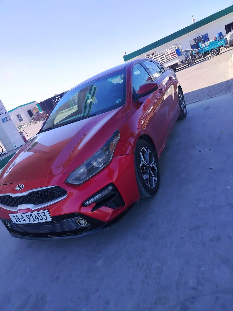 السلام عليكم للبيع فورتي موديل 2019السياره جاهزه كير ومحركفاله تخم تاير جديد سياره رقم انكليزي سنويه 2030 جاهزة وارد امريكي السونار بل منشور بيها فقط بارد بسيط محرك 2000دوش كير ATالمرغوب السياره داخله كلين 
السعر 135 وبيها مجال 
اللاستفسار ***********
مواصفات السياره 
تحكم استرين جهتين 
شاشه كبيره 
كامره
مري كهربائية 
تبريد شغال 
مكان بابل المسيب 
☝️☝️☝️
