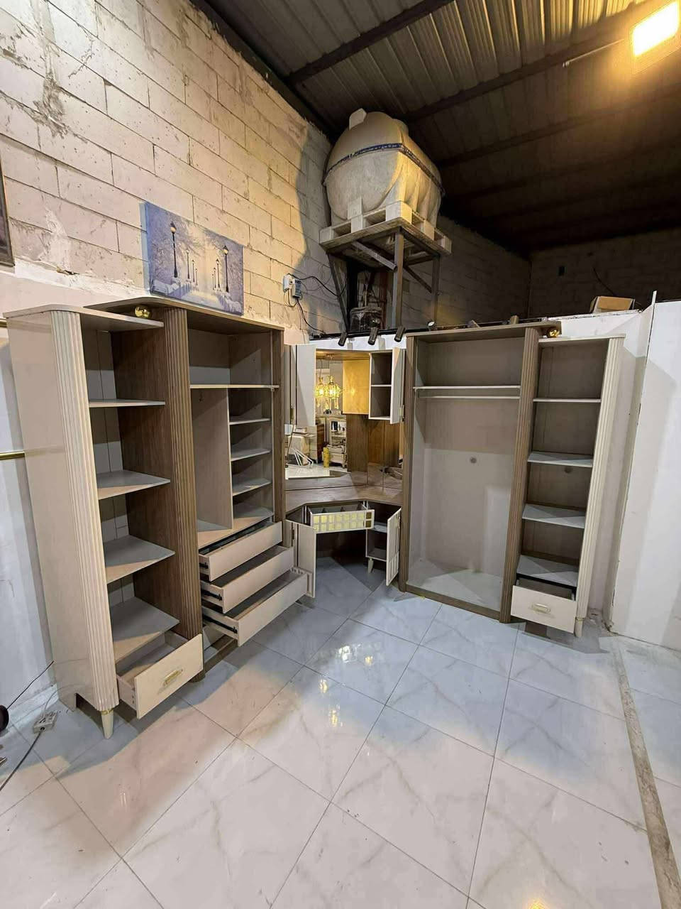 غرفه زاوي موديل ٢٠٢٦ تركي ضخمه
زاوي موديل حديث
السعر مليون ٧٠٠ مليون ٦٠٠ قفل 
شد نقل داخل بغداد مجاني 
نضافه ٩٠ بعده بل جيس 
ابواب  هادروليك غرفه ضخم كيوت


**إذا كنت صاحب هذا الإعلان وتريد حذفه لأي سبب، رجاءا أرسل رسالة إلى الدعم الفني**