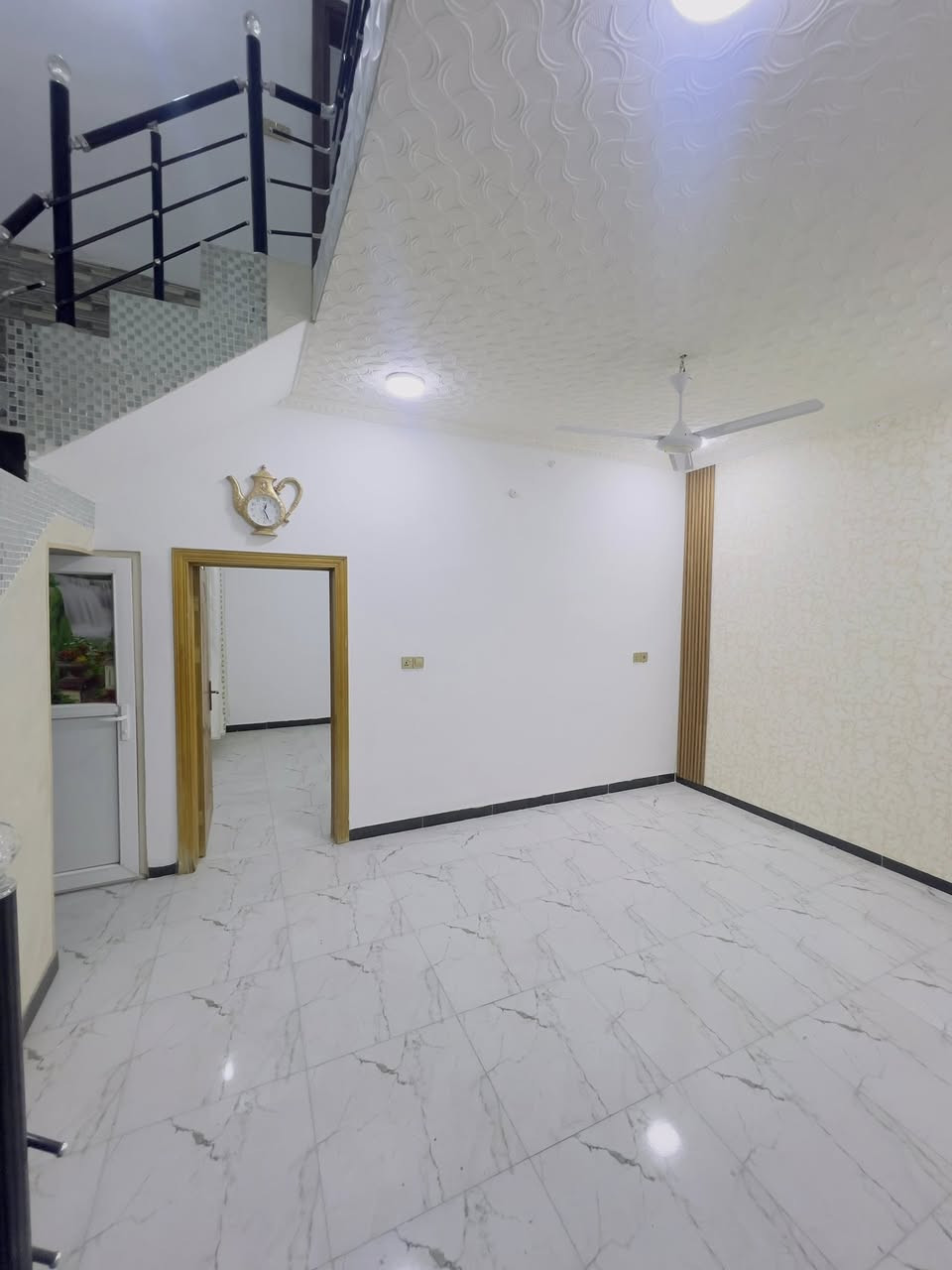 75 متر طابق ونص بس بسعر ،100 مليون
قرب مستشفى الكفيل 

خلف مدينه العاب ضوء القمر 

للاستفسار 

سيد مصطفى الحسيني 

***********

***********
