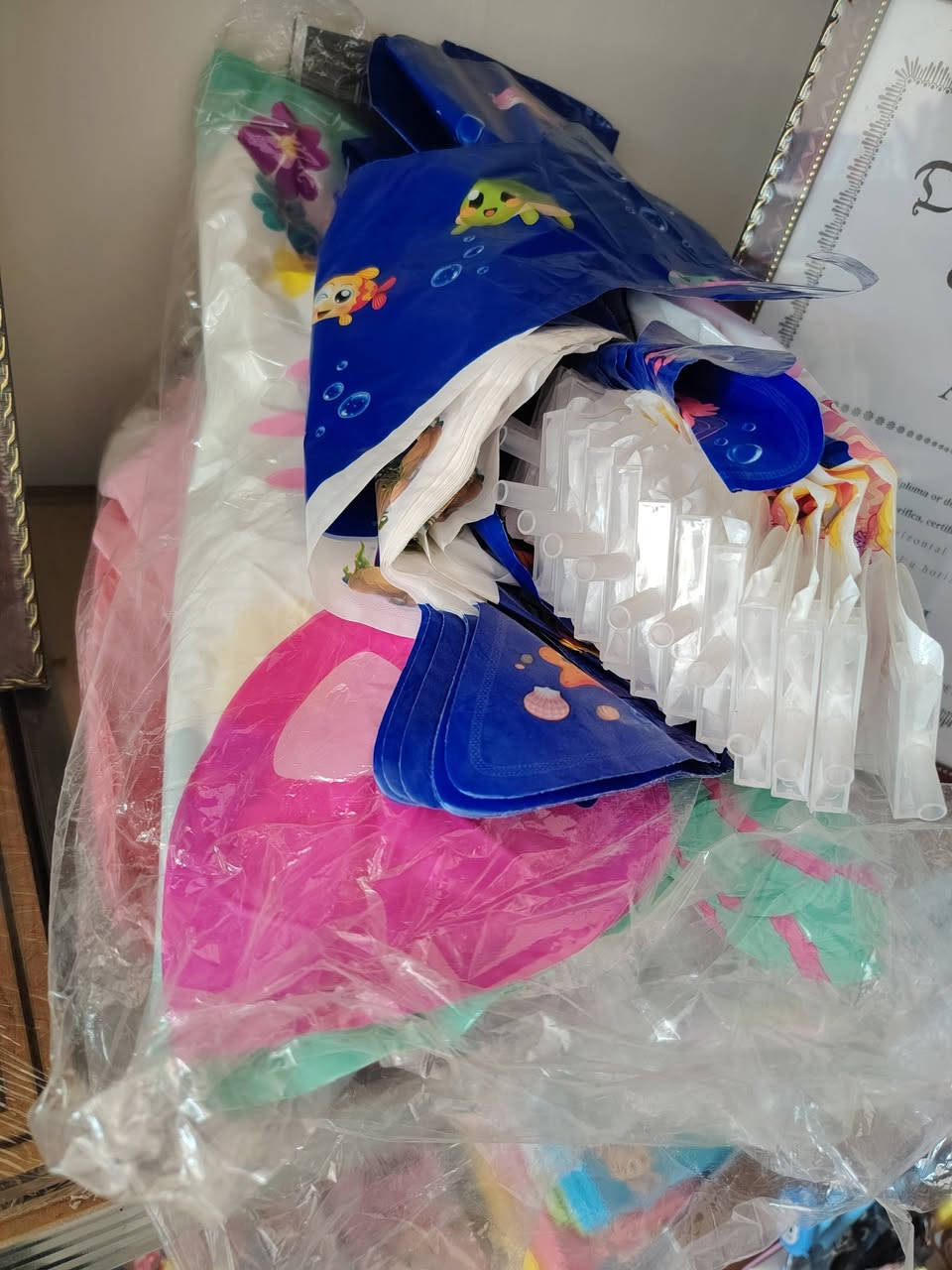 #بالون_على_أشكال_كارتونية
#120قطعة_وازيد
#للبيع_ينفخ_هواء_عادي نفس مامعروض بالصور
#75الف رايدهن
#مكاني_بابل_مركز
*********** بي واتساب
