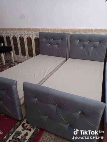 جرابي خشب نجاره شغل درجه اولى حسب الطلب للون قماش قديفه ناشف خاص بالدوشمه السعر 65 الف واكو توصيل داخل الناصريه فقط للاتصال *********** او ادخل خاص وبالخدمه
