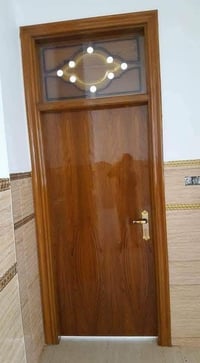 ابواب خشب • تسكام ثقيل • نصب وصبغ