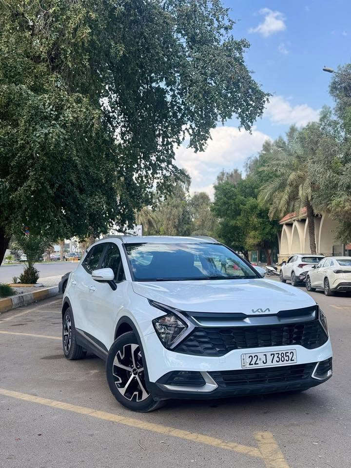التفاصيل:
(Kia Sportage) نوع السيارة: كيا سبورتج
الموديل: 2023
المواصفات: خليجي - نص فل
عداد المسافة : [44 آلف كم]
حالة المحرك والكير : بحالة ممتازة (على الفحص)
حالة البدي: [ بارد بالدعامية الخلفية شي بسيط كلش وشخط سطحية]
أبرز المواصفات:
محرك [6 / 2.000 سرع]
شاشة عرض تدعم
Apple CarPlay 9 Android Auto
( بلوتوث مو واير)
كاميرا خلفية + حساسات أمامي وخلفي تحكم ستيرن كامل + مثبت سرعة
باقي المواصفات المعروفة لفئة النص فل الخليجي السعر: [ ٠٠ 150] وبيهة مجال ان شاء اللع مكان السيارة: بغداد / [الكاظمية]
للتواصل***********متوفر واتساب ***********
