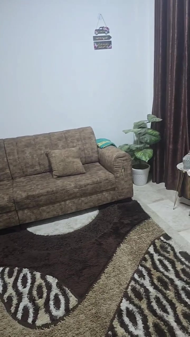سلام عليكم غراض منزل للبيع بيت كامل ليحب يدخلي خاص ادزله


**إذا كنت صاحب هذا الإعلان وتريد حذفه لأي سبب، رجاءا أرسل رسالة إلى الدعم الفني**