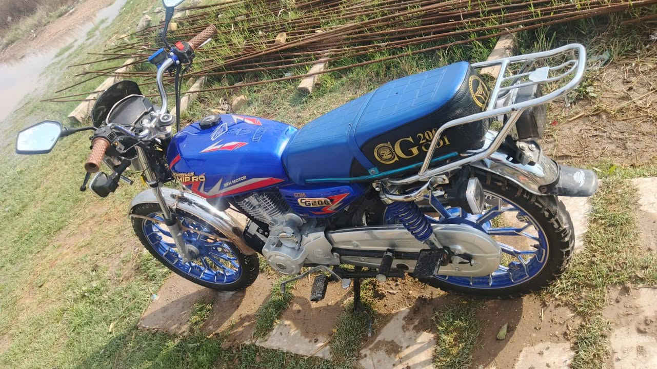 سلام عليكم دراجه ايراني موديل 2025خمسه كيرر كهربائيات شغاله محرك بلادي دراجه نضيفه اورق كامله مكاني بغداد بسلاميات يم سيطره البريشه غريب عل شعله السعر 850وبيه مجال رقمي ***********//***********
