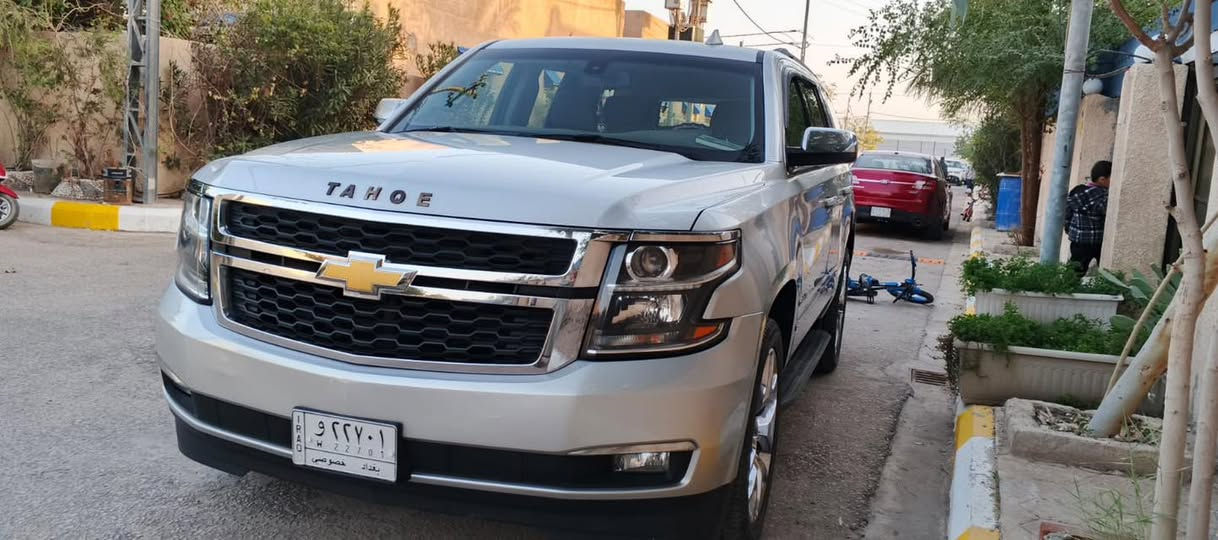 � تاهو للبيع – نظيفة كلش 🚗🔥
▪ وارد أمريكي (كندا بوليسي )
▪ موديل 2018
▪ اللون فضي (سلفر)
▪ماشيه 86 ألف كم
▪ عنوان كربلاء
▪ استعمال شخصي

✅ گير أوتوماتيك ومرتب
✅ دبل (دفع رباعي)
✅ مكيف أمامي وخلفي 
✅ شاشة وكامرة خلفية
✅ حساسات اماميه وخلفيه 
✅ دواخل جلد 

🛠 ملاحظات:
◾️ضربه خفيفه بباب الجنطنة بدون دواخل 
▪ تبديل باب الجنطة وكالة.
▪ اسبيرها مانازل من مكانه السياره بلاديه برغي مامفتوح منها 
💵 السعر 320$ قابل للتفاوض للجادين
📞 ***********
