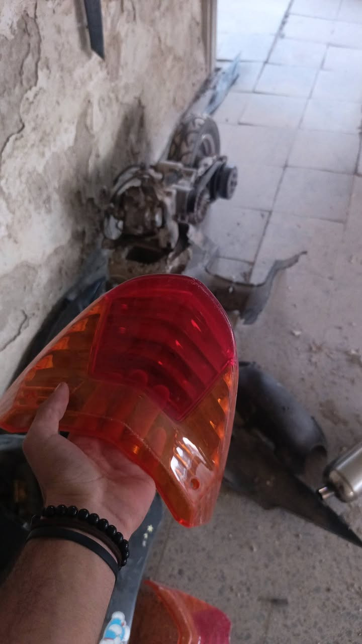 اللبيع توصيل ماعندي مكاني بغداد الزعفرانيه *********** سعارهه بيهن مجال واذا شلع تختلف 😊
1كفرات اصليات سعرهن 50
2صالنصه صجميه صوتهه حلوو سعرهه 75
3مكينه ماكس 140 سعرهه 75
4جامات بك لايت سعر القطعه 10
