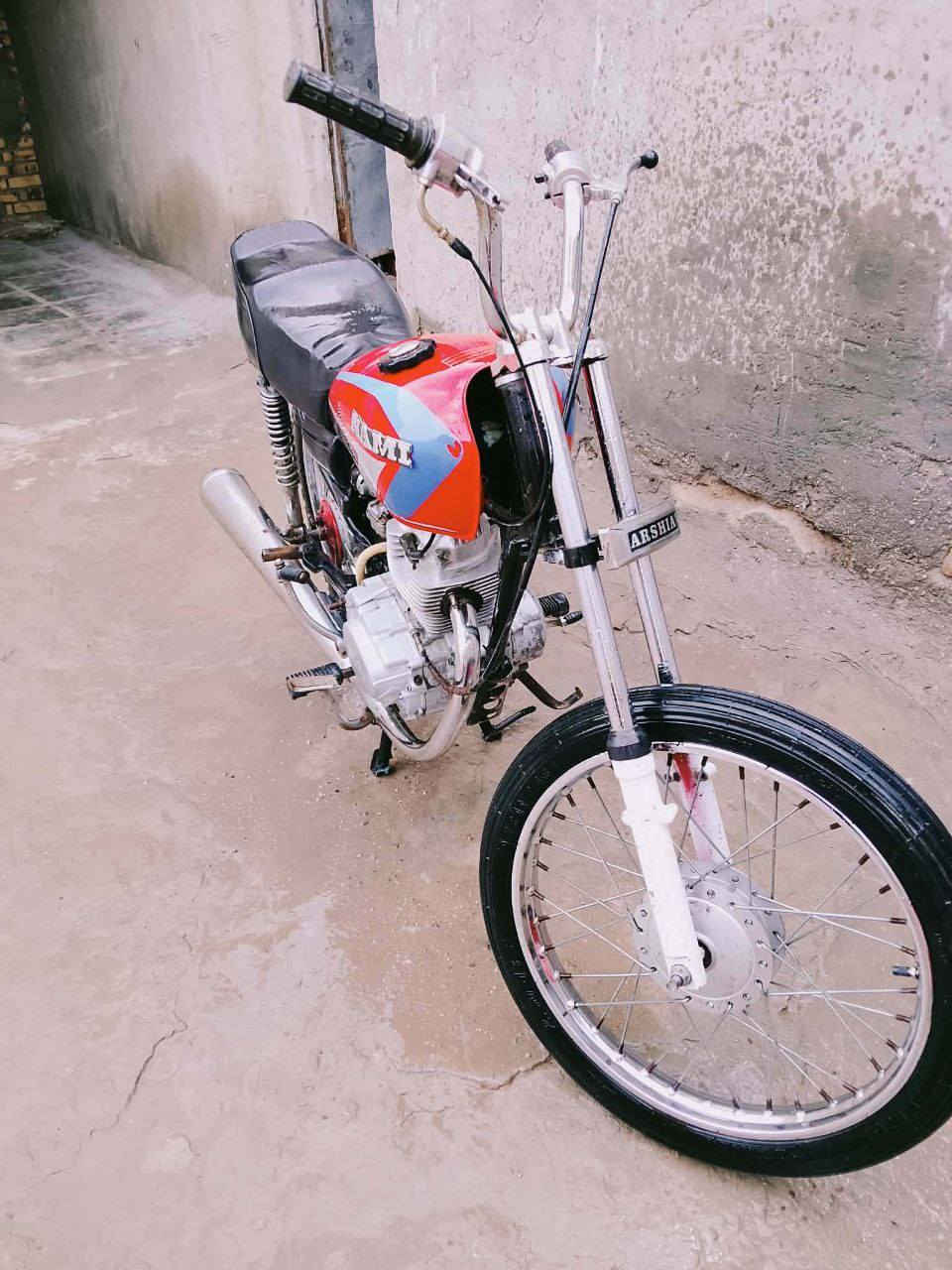 ا
لسلام عليكم شباب دراجه حلوه ونضيفه ومكينه ناعمه ومرتبه شلعه شك الكاع السعر 250 وبيه مجال تعال وبيك خير وتدلل وشلع عيوني مكاني عباسيه
رقم الهاتف ***********
