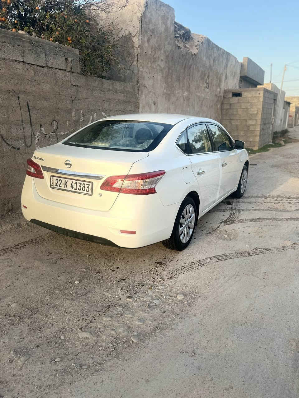 نیسان سنترا 2017خلیجی
بوفروشتن زورپاکوجوانە هەموگیانی لەسەرشەریکەیە 
کلین بیبویاخ بیسارد دەعامیکانشی بەشەرت سەنەوی رەقەمی تازەیە 2029تازەیەبەناوی خومەوەیە بەشەرتی تەحویلو وەکالە پیتاقەی بنزینی هەیە جوارتای لوکی لەژیرە یەک دینارمسرەفی تیانیە 
گیرومەکینەی بشرت دەسکاری نەکراوە عنوا. دوزخورماتو رەقم تلفون ***********
