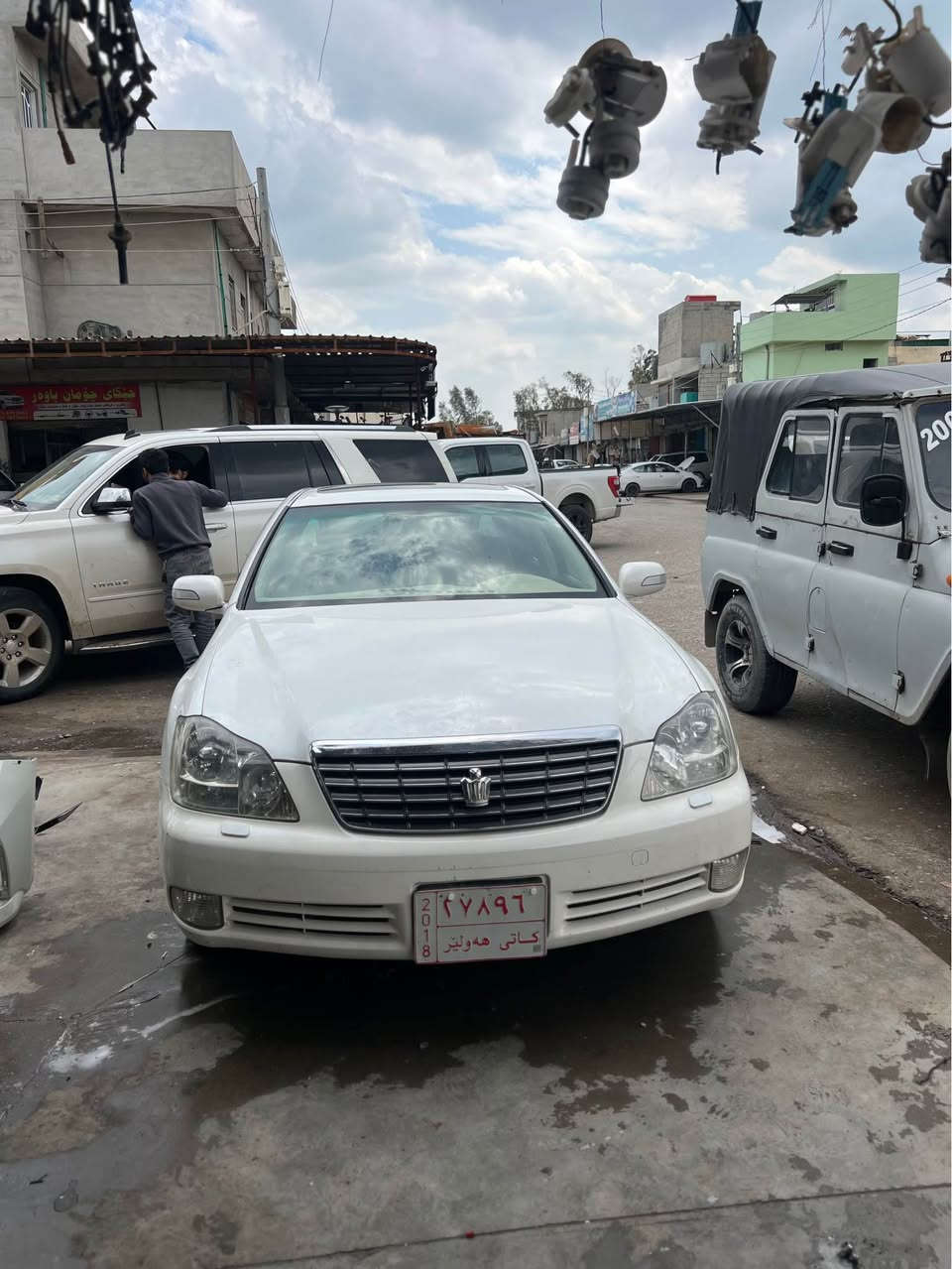 ٢٠٠٦
٣پەردە 
گەورە بەبچوک 
سلاییت 
ناوزەرد 
٣دووگمە 
بەشەتی ئەوەیی دەعا میکانی شیی بۆیاخ نەبییت 
***********
لەکەلارم 
مووسە
موشتەریی نییت سەرمان مەیەشینە با دلت نەیەشینم
٧٧گەلاو مەجالی زۆرکەم 
١٠٠هەزار ریکردە 
لۆک لۆکە كالار, السليمانية
