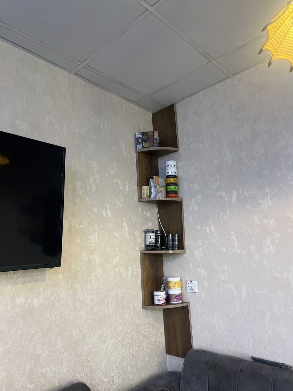 السلام عليكم عندي اغراض مال حلاقه للبيع
كلمن وسعره 

 مكاني بغداد الدوره المهديه الثانيه 

*********** واتساب
