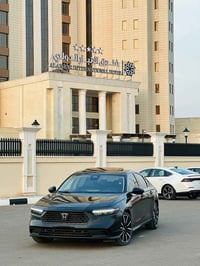 اكورد تورنك 2024 هايبرد فول مواصفات للأخير 1/1   تدفئة وتبريد بالكراسي...