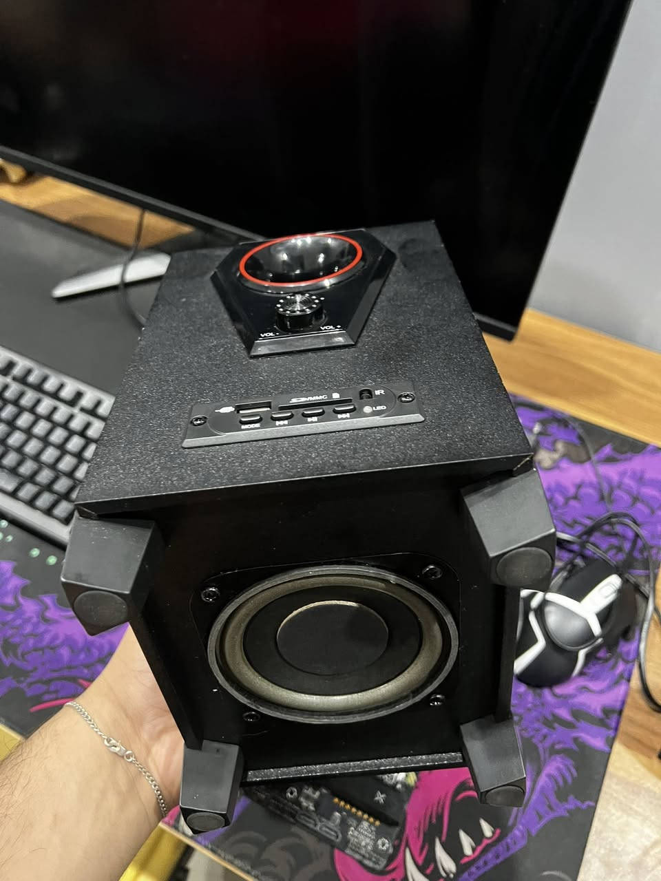 سبيكرات ماركه هافيت
نظيفه وجديده 3 قطع 
ب25 ومتوفر توصيل


**إذا كنت صاحب هذا الإعلان وتريد حذفه لأي سبب، رجاءا أرسل رسالة إلى الدعم الفني**