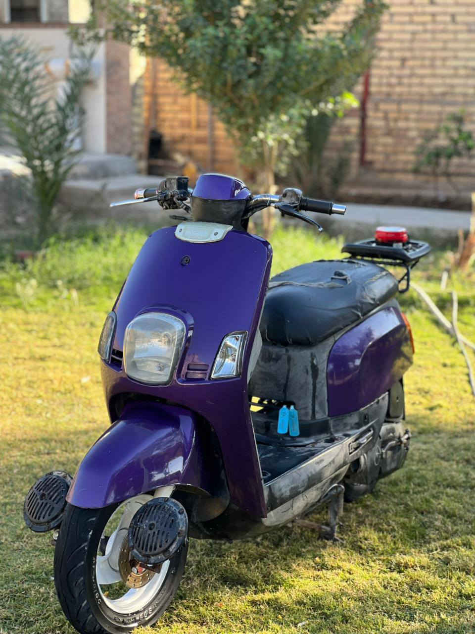 سلام عليكم دراجه حاويه جديده ماناقصها شي انكر سلف وطلع عتازيت واريد ابيع متوازي .. رقمي ***********
