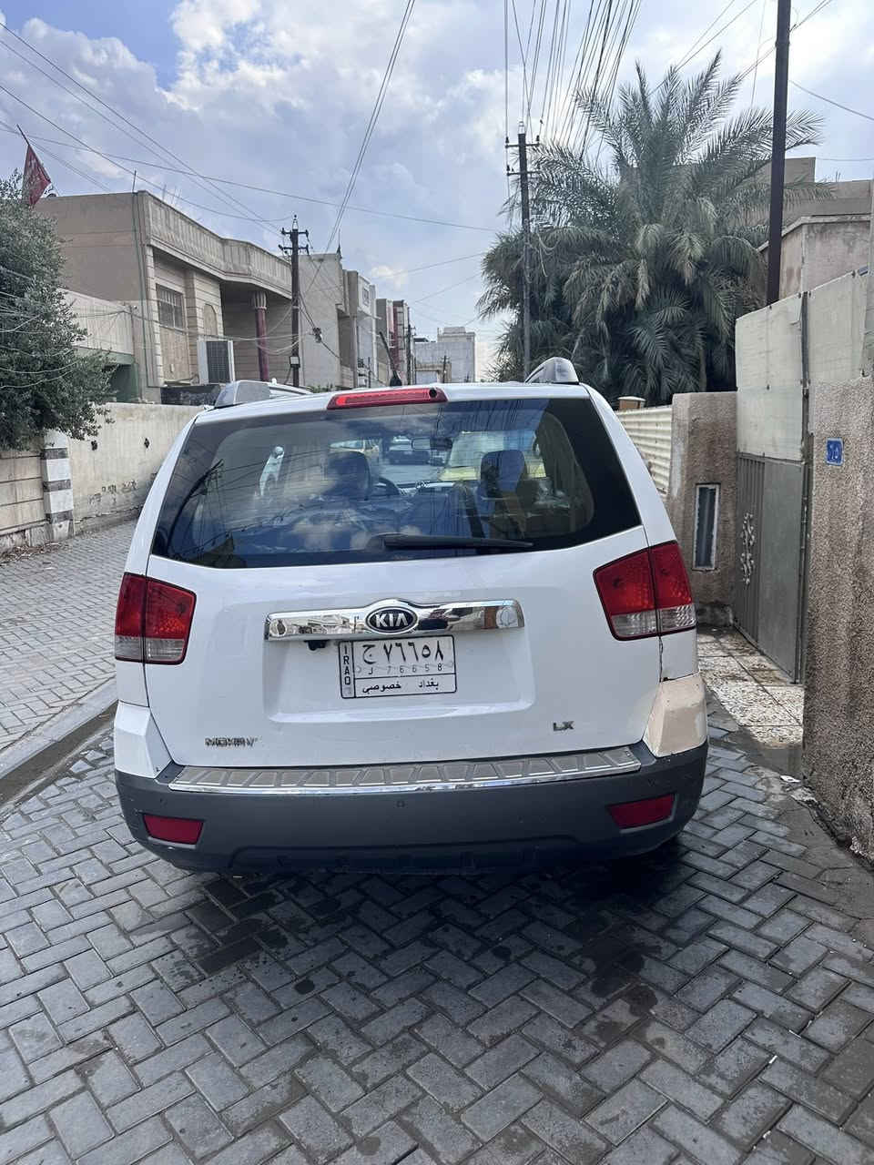 السلام عليكم 🫡
***********
كيا موهافي(2011)
خليجي (7)راكب 
السعر  (110)
(3)قطع تبريد وتدفئه خير من الله 
مكينه وكير مكفولات 
صدر امامي خلفي جديد 
تخم تاير جديد 
كهربائيات كلها على البلاد 
شاشه كامرات سلايت روف
اشاير بلمري منظومت زنون 
ادامه كامله مسويلها 
اخون السياره مصبوغه عام 
اثر شخوط ظربات بسيطه
اليدور مكفول معروف خواتها بيش 
المكان الغدير شارع التوت 
اسف على الاطاله
