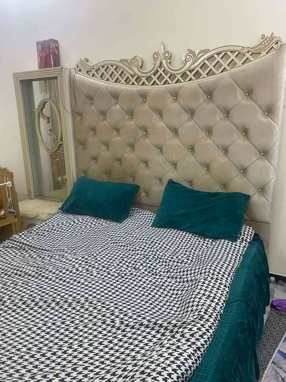 غرفه نوم للبيع نضيفه كلش استعمال قليل تركيه كامله مكانها ناصريه مركز بحي اور بشارع السبيس السعر مليون ونص


**إذا كنت صاحب هذا الإعلان وتريد حذفه لأي سبب، رجاءا أرسل رسالة إلى الدعم الفني**