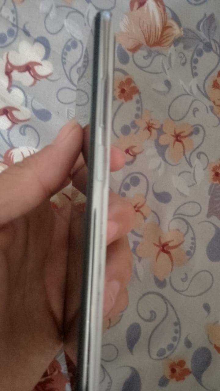 سلام عليكم موبايل ريدمي نوت s10 ذاكره 128 رام 6+2عشوائي شاحن تايب سي صوت استريو دبل سماعه دبل سيمكارت جهاز يخبل كل عيب مابي السعر  90 الف مكاني سليمانيه


**إذا كنت صاحب هذا الإعلان وتريد حذفه لأي سبب، رجاءا أرسل رسالة إلى الدعم الفني**