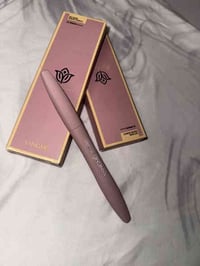 ايلاينر مع كحل يورن الإيراني  والمسكارا الغنيه عن التعريف ابد ما تحسس ...