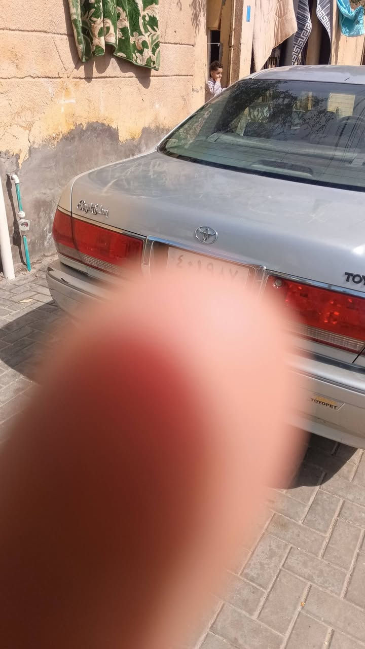 السلام عليكم جنون ادوات كصه جنطه متومه ارقام وسنويه طبق الاصل سياره مال بيت جاهزه ما بيه نقص برغي كير ومكينه وحداديه وتخم تأير تبريد تلج السعر 35 وبيها مجال اتصل *********** بيه واتساب
