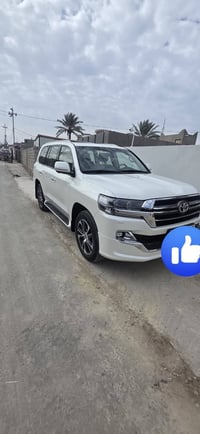 لاندكروز 2020 بريم ماشي ٦٤ مكفولة   رقم بغداد باسمي   لمعرفة التفاصيل ...