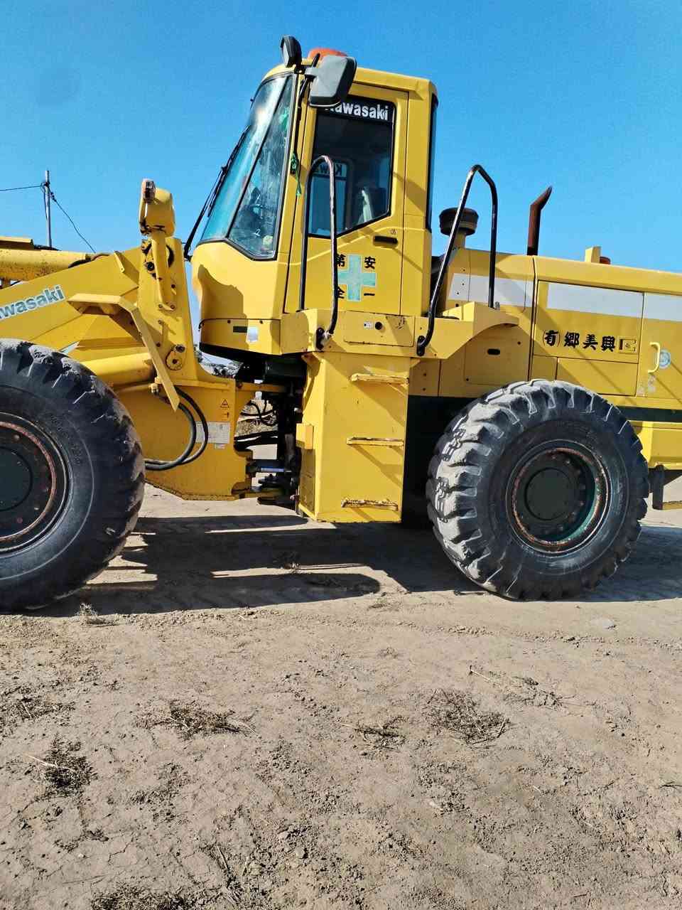 سلام عليكم للبيع كاوسكي حجم 80. ZA
***********
