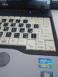 لابتوب مستخدم قليل • مع مضخم وسماعات • نوعية زينة