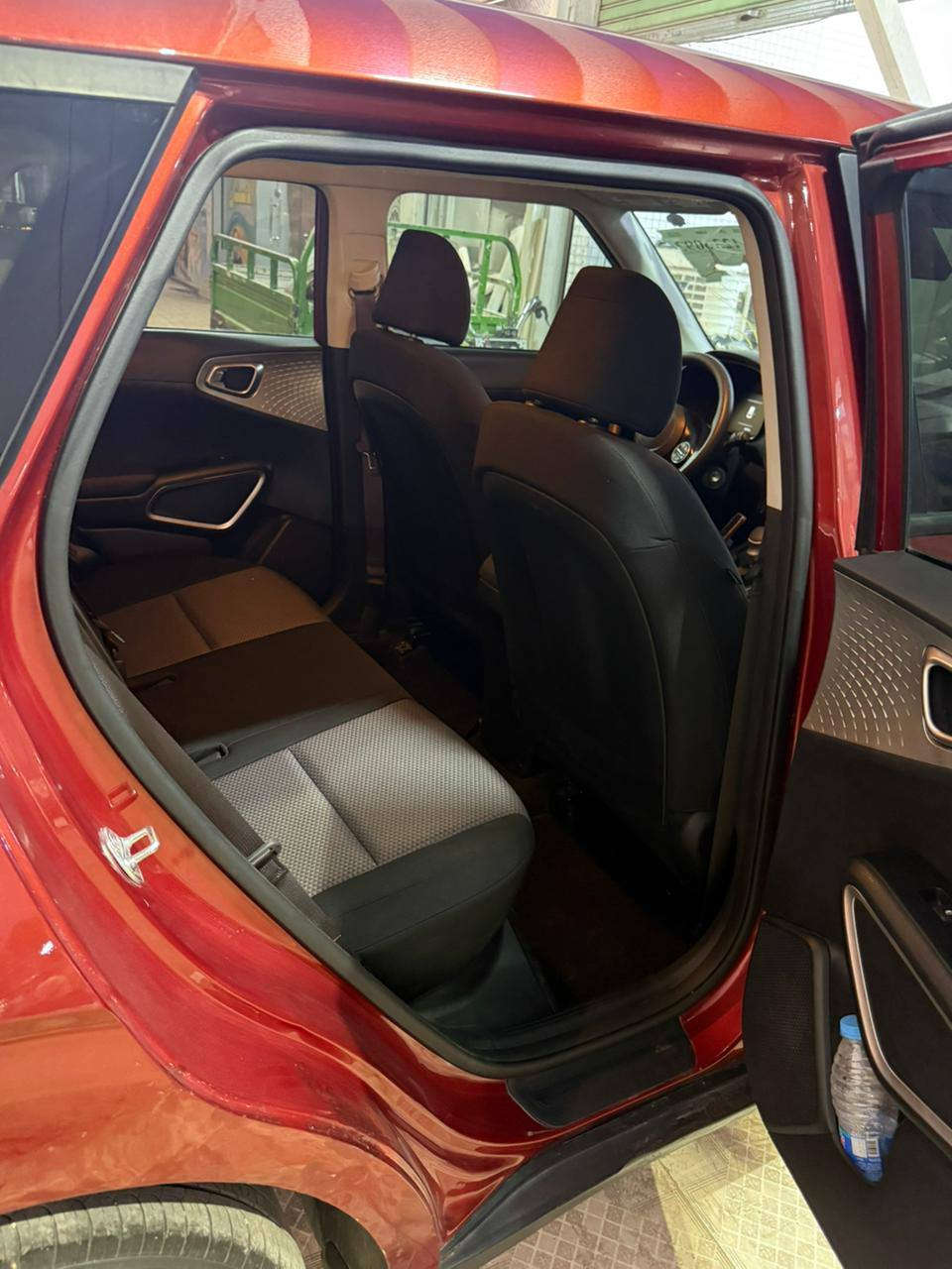 سلام عليكم عندي صول للبيع موديل 24 امريكي حادث جاملغ وباب محرك دوش 2000 رادارات  قياده ذاتيه توقف ذاتي وهواي بيه مواصفات ماشيه 35 بسمي مرقمه ذي قار تحويل ثاني يوم سنويه لل 31 توني رقمته رقم انكليزي مكاني ناصريه مركز سعره 157 وبيه مجال للاستفسار الاتصال أو وات ساب ***********
