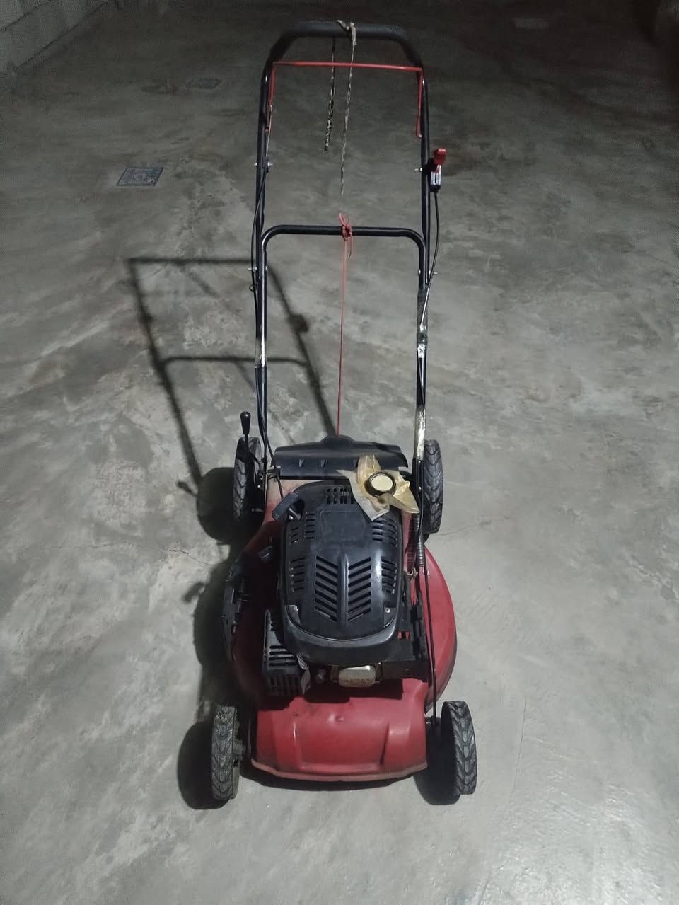 السلام عليكم يوجد مكينه كص حدايق عزيز بلد مدخل سته متواجد بكل المناطق بلد او مزارع  جويزرات رواشد اتصل تدلل  اجيك اللباب وترتيب وزرع كلشي موجود اتصل ***********
