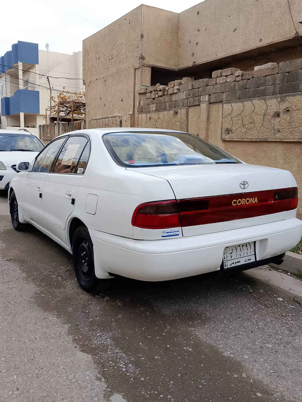 للبيع فرخ بطه موديل 92.
رقم نينوى سنويا جديده شرط التحويل. 
مكين وكير شرط صبغ 3 قطع سياره جاهزه غرفتها جديده. سياره فول قفل مركزي. عنوان موصل مقابل حي سومر سايدين حمورابي السعر (57) وبيها مجال وتحياتي للجميع.
الإستفسار (***********). (***********).
