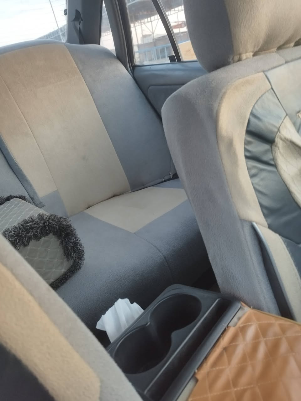 محرك 2000مفتوح سنويه لل30سياره نظيفه والله امشي 120 سعرهه 35
***********
