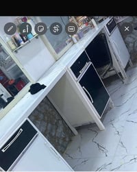 عدي ميز للبيع هو ومراياته سعره 125 الاستفسار عله خاص  الواتساب 0788796...