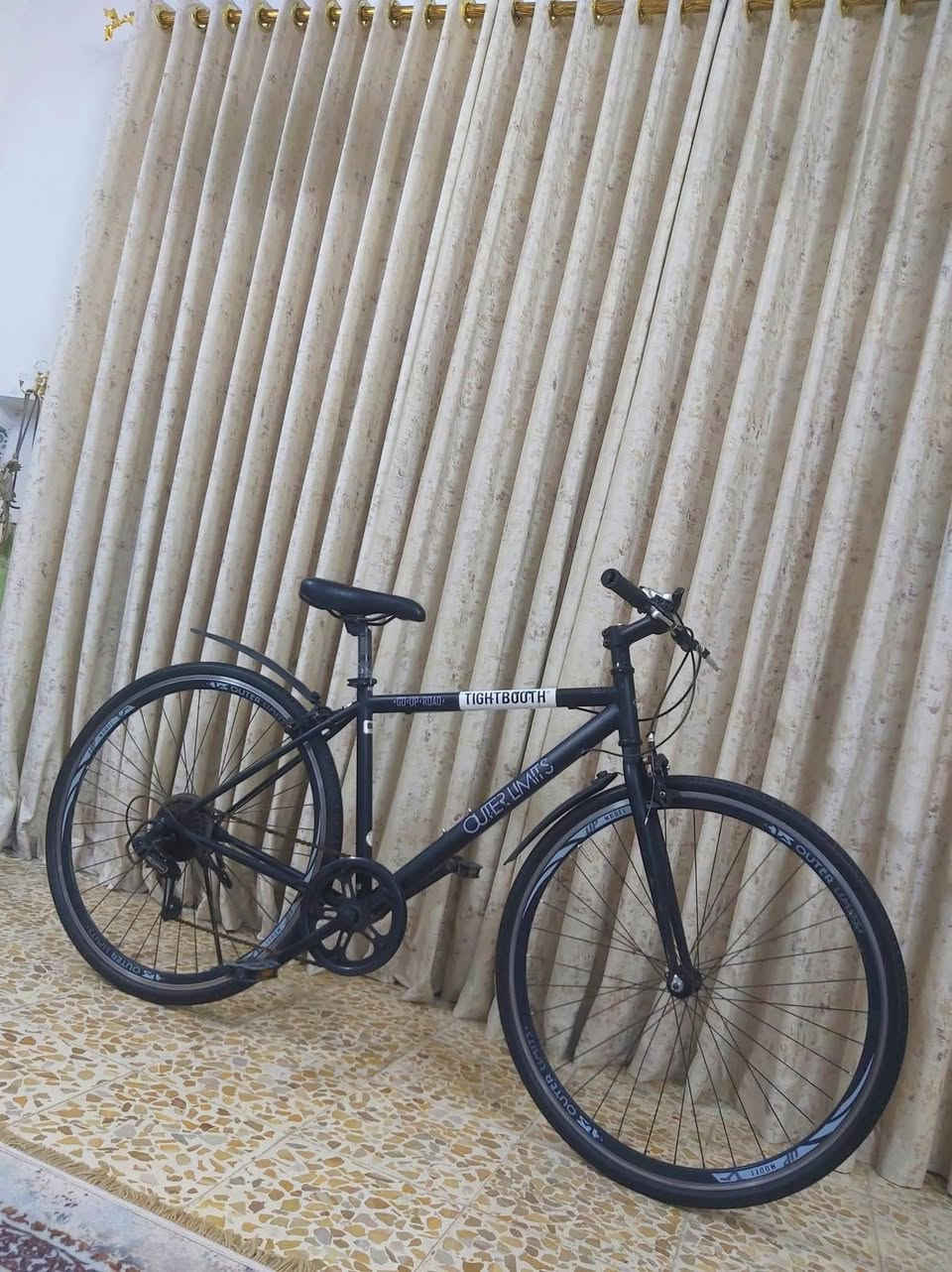 دراجة نوع 700c ماركة OUTER LIMITS ياباني وضع رمبة نظافة 95/%

السعر 100الف وبي مجال 

((العنوان/بغداد/البلديات)) رقم الهاتف ***********
