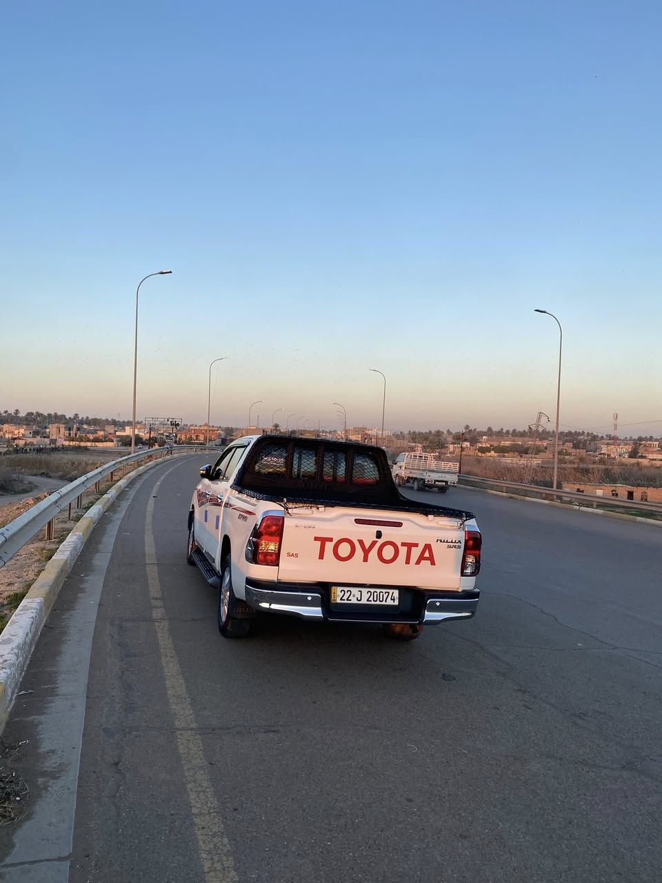 السلام عليكم

بيك اب هايلوكس ناصي ساز باب اول ام الضمان

2025 كفالة من الشخط ولبارد ولتبديل شرط الفحص سيارة جديده 

رقم اربيل الجديد رقم مميز 

🎗المواصفات كير اوتوماتيك 

🎗كيلو متر  34 شرط الفحص 

🎗 دفع ثنائي . 2×4.

🎗 كشافات ضباب ( بروجكتور) 

🎗 شاشه كبيره تدعم كار بلاي 

🎗 حساس خلفي سستم كامل

🎗 سستم ايرباك كامل 

🎗 اشاير بالمري . شفط مري

🎗 ثلاث انظمه قياده 

🎗 تحكم مقود متعدد 

🎗مطفأه حريق

🎗بنيد جكات

🎗كشنات تدفئة وتبريد

📍 صلاح الدين الضلوعية 

السعر الاتصال بالرقم :

⏰ ***********
